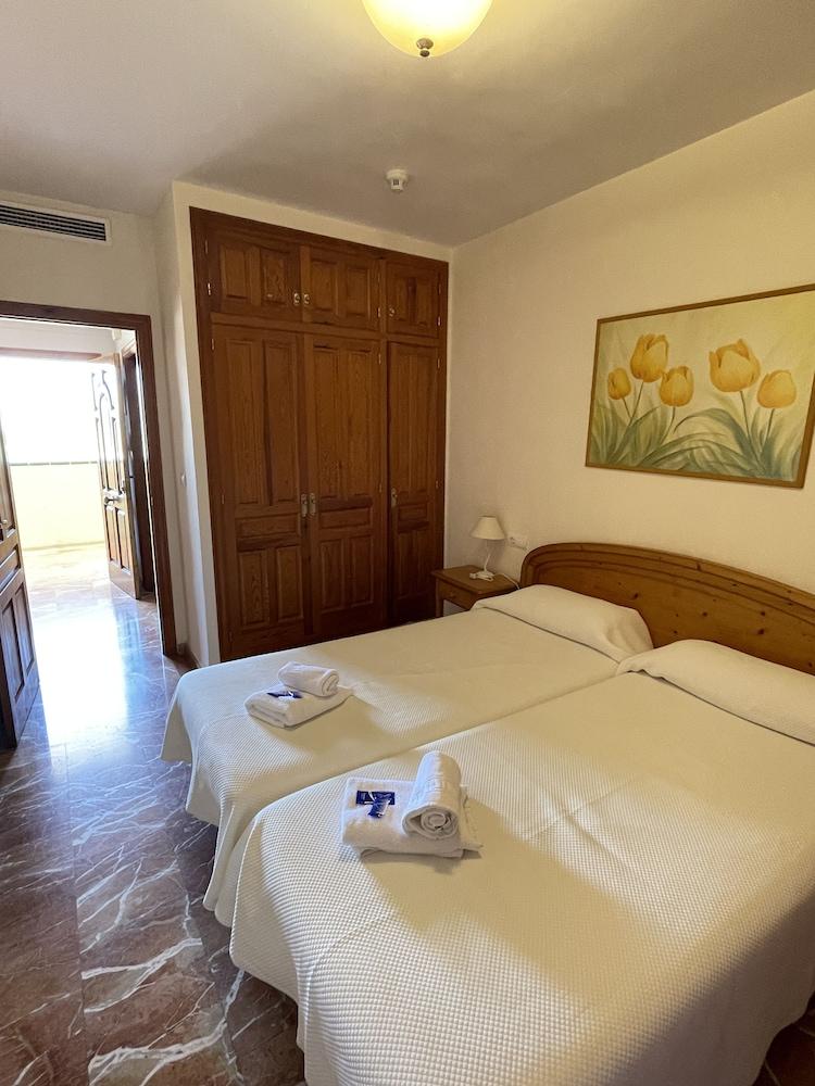 Aparthotel Residencial Vidalbir ラルファス・デル・ピ エクステリア 写真