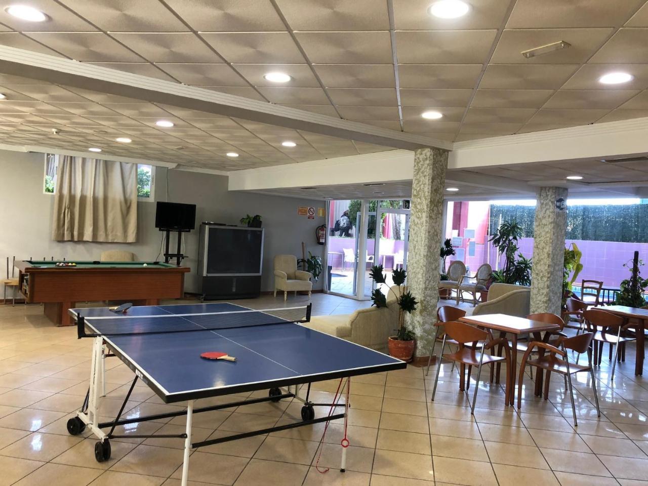 Aparthotel Residencial Vidalbir ラルファス・デル・ピ エクステリア 写真